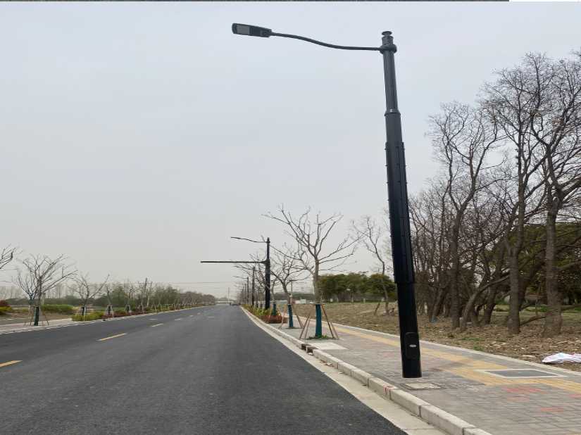 喀什上海综合杆 太阳能路灯工程